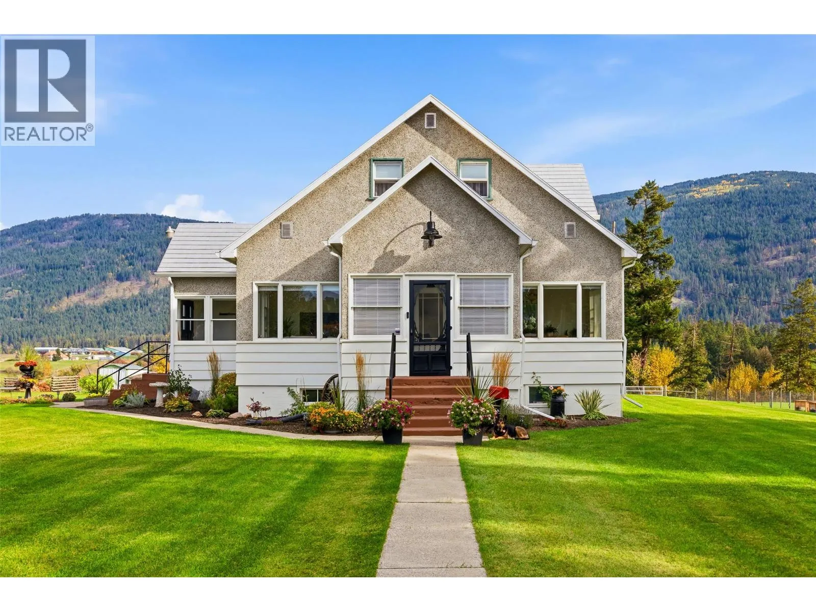 4652 Highway 97A