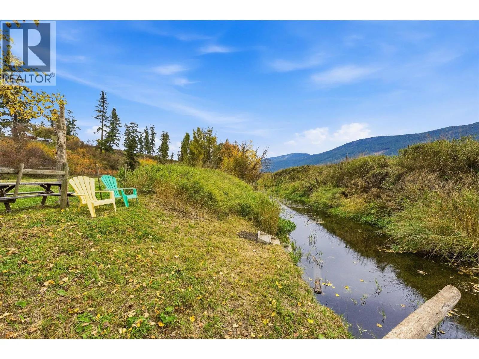 4652 Highway 97A