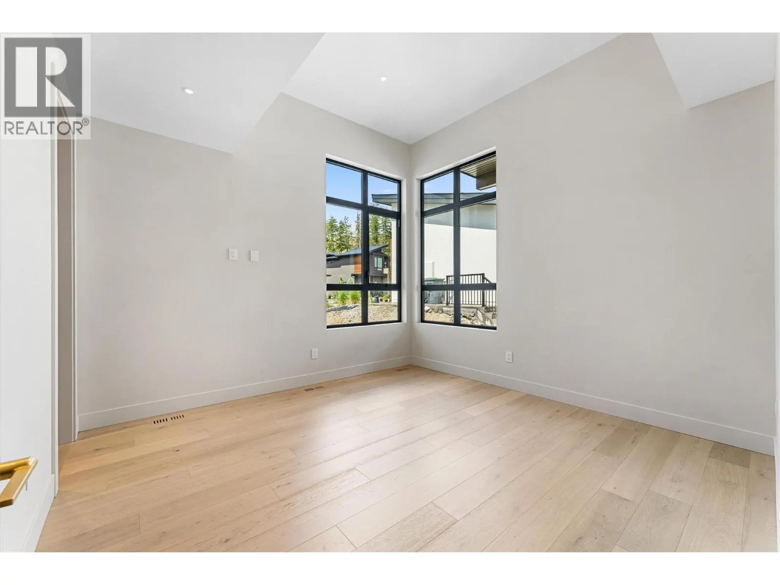 10313 Long Road