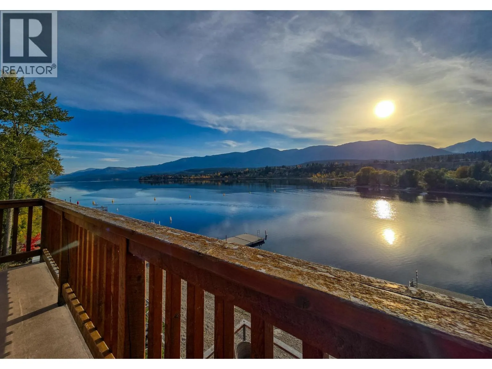 449 LAKEVIEW Place