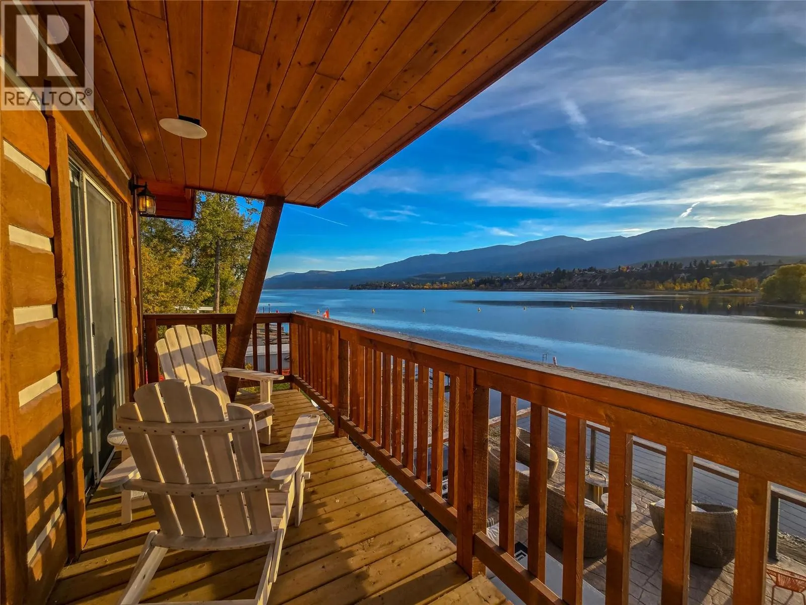 449 LAKEVIEW Place