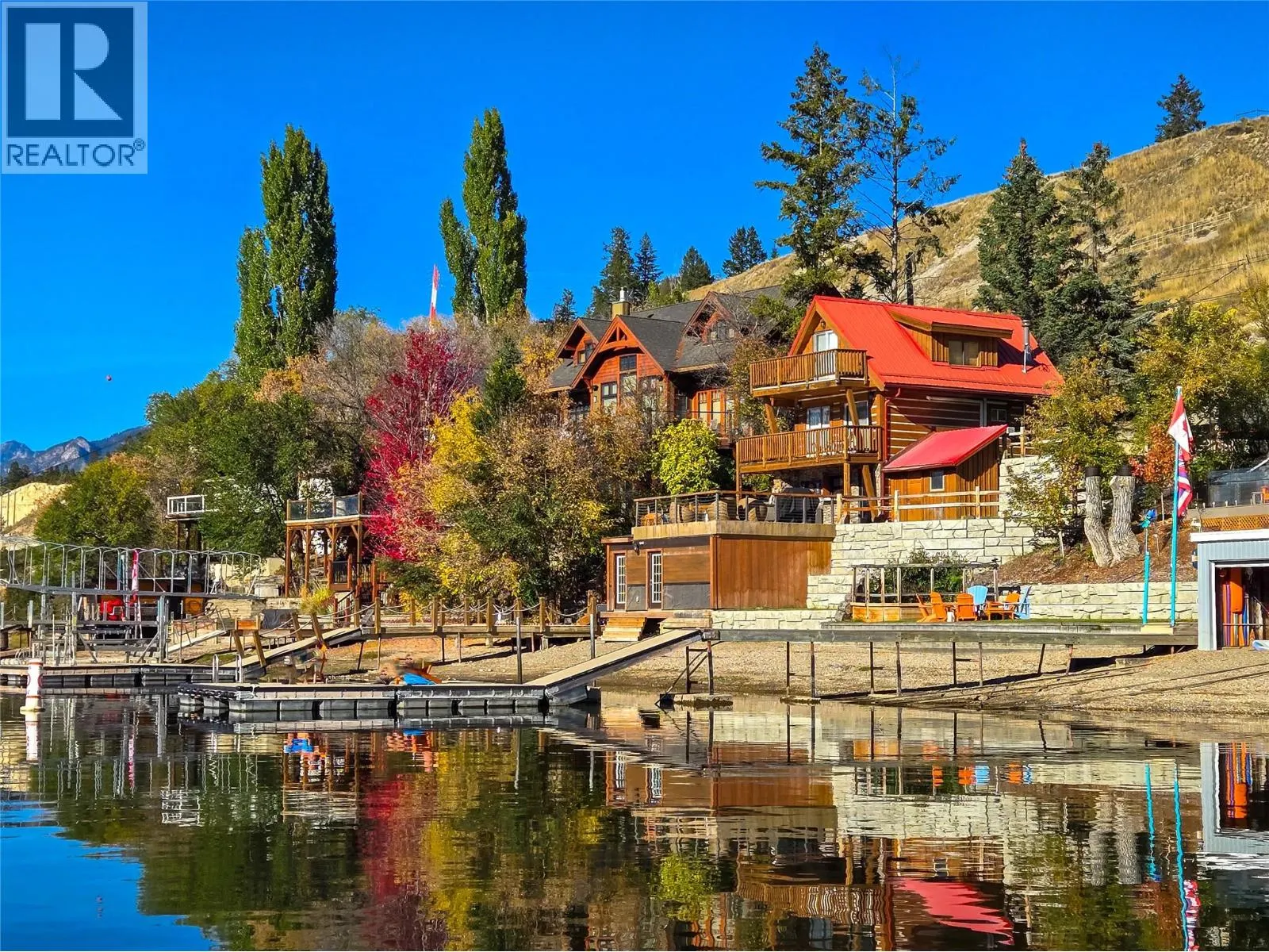 449 LAKEVIEW Place