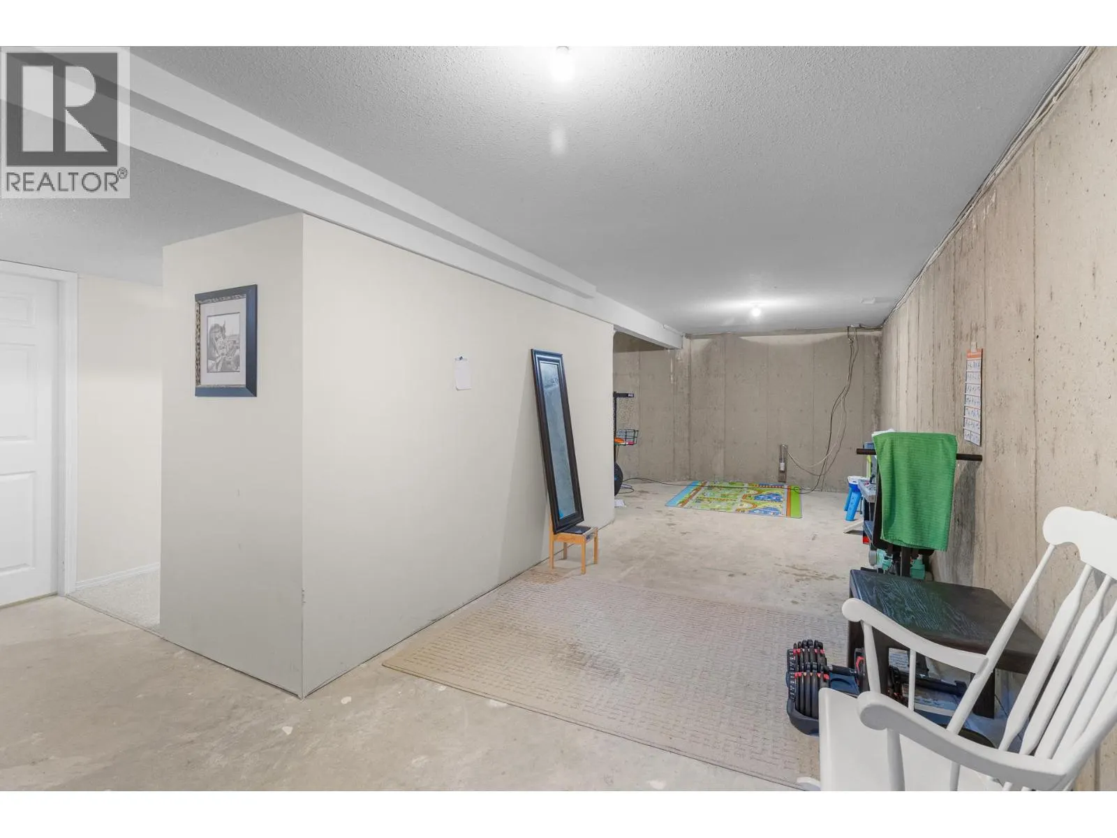 9159 Glenmore Road Unit# 8