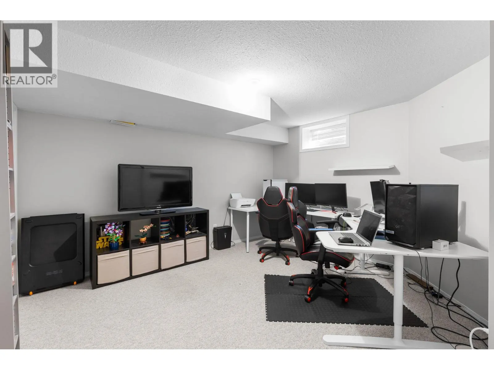 9159 Glenmore Road Unit# 8