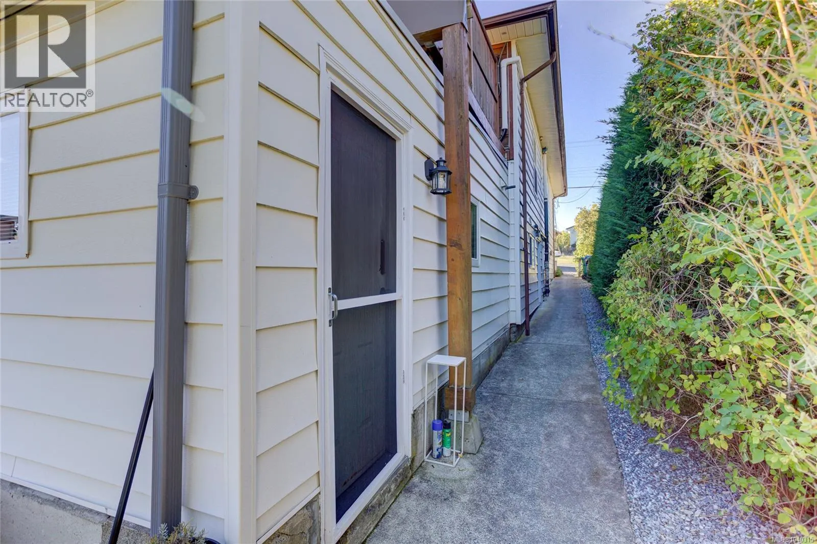 58 Pine St