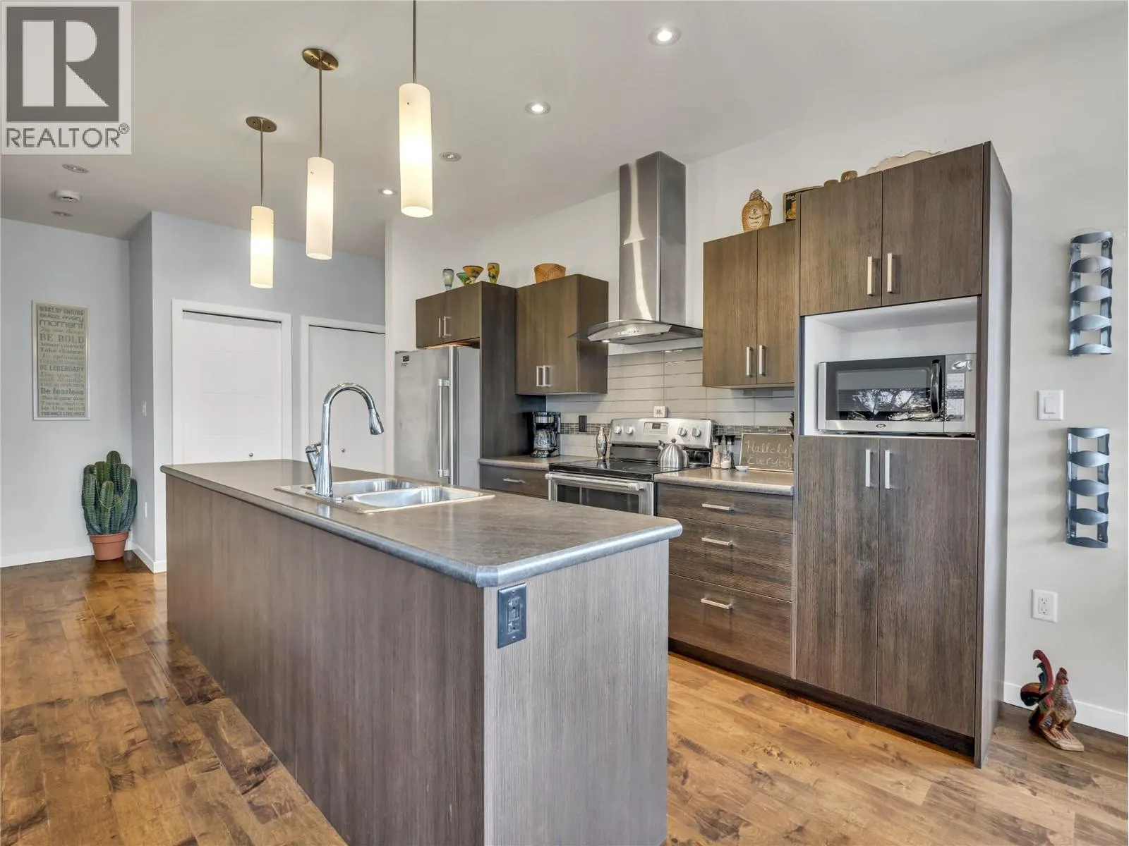 497 BRAID Street Unit# 102
