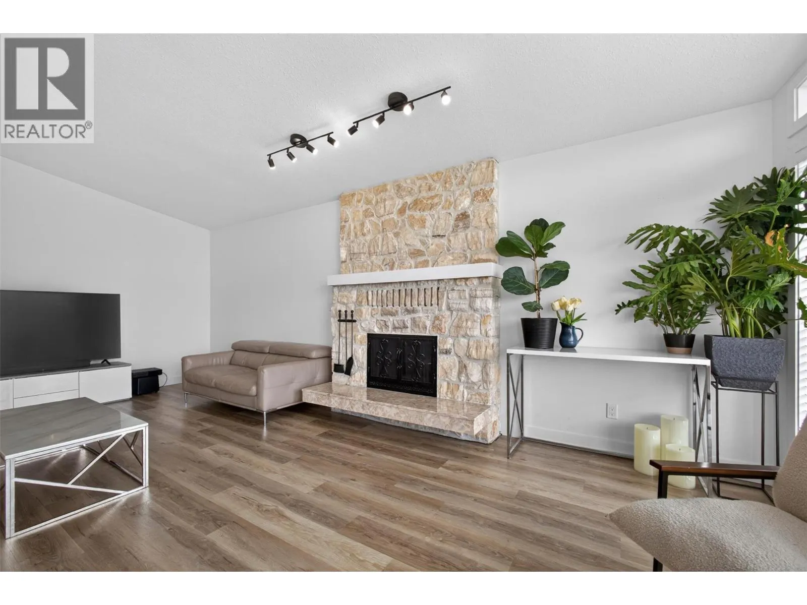 1750 Sonora Drive