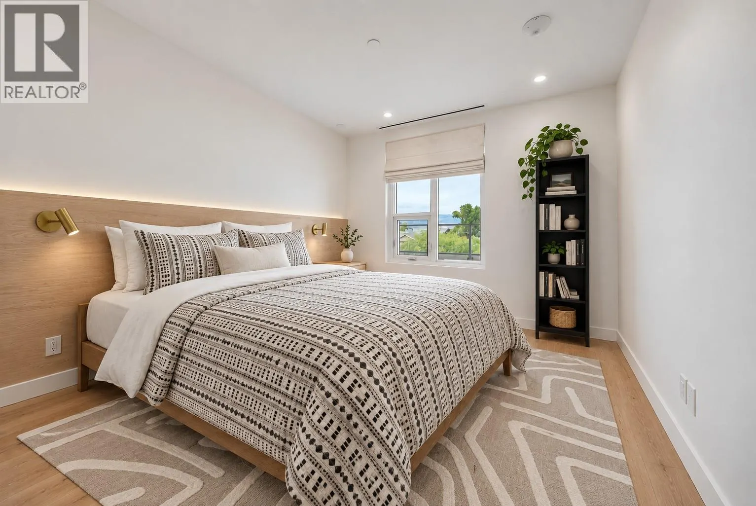 3300 Lakeshore Drive Unit# 418