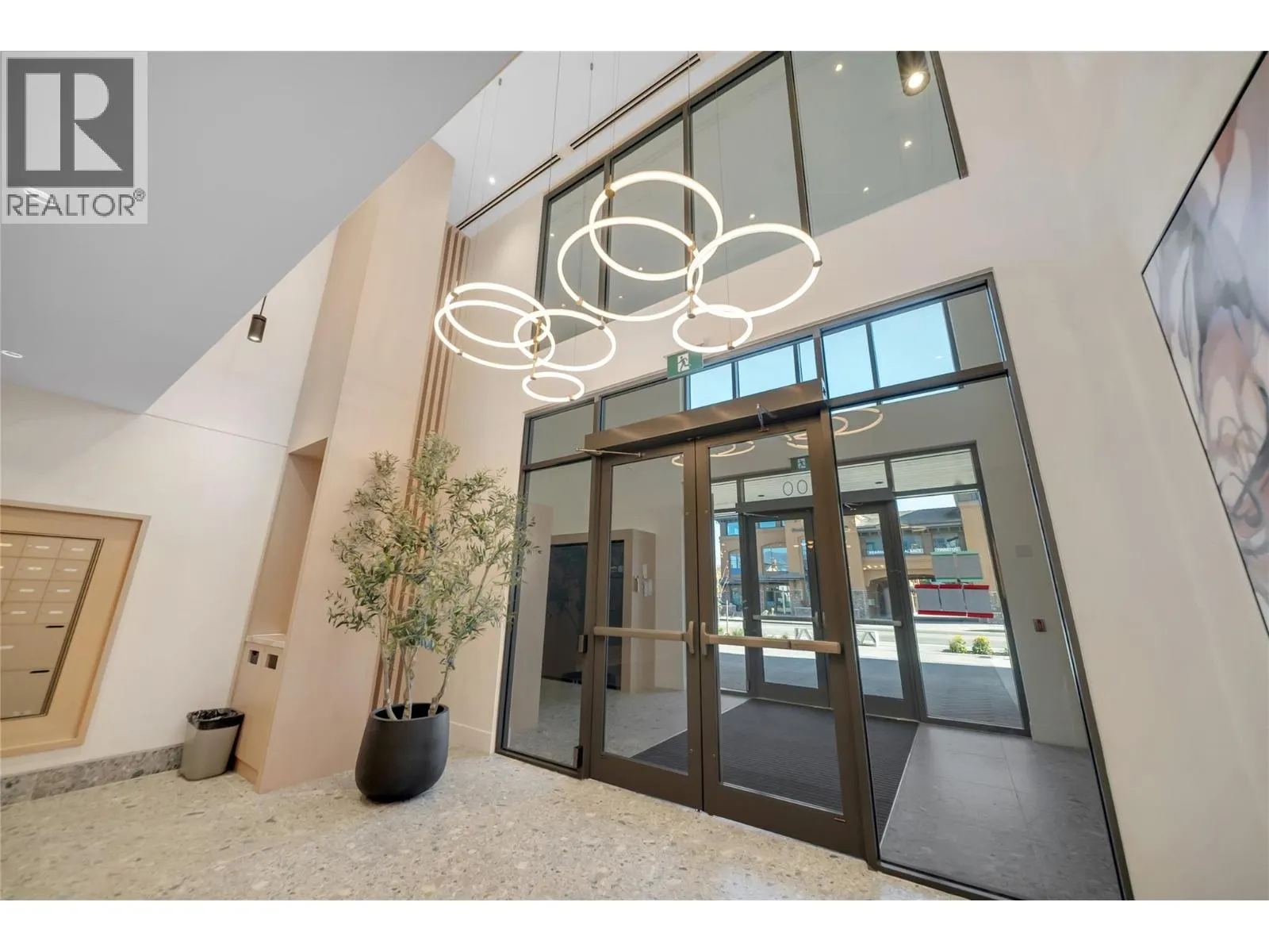 3300 Lakeshore Drive Unit# 418