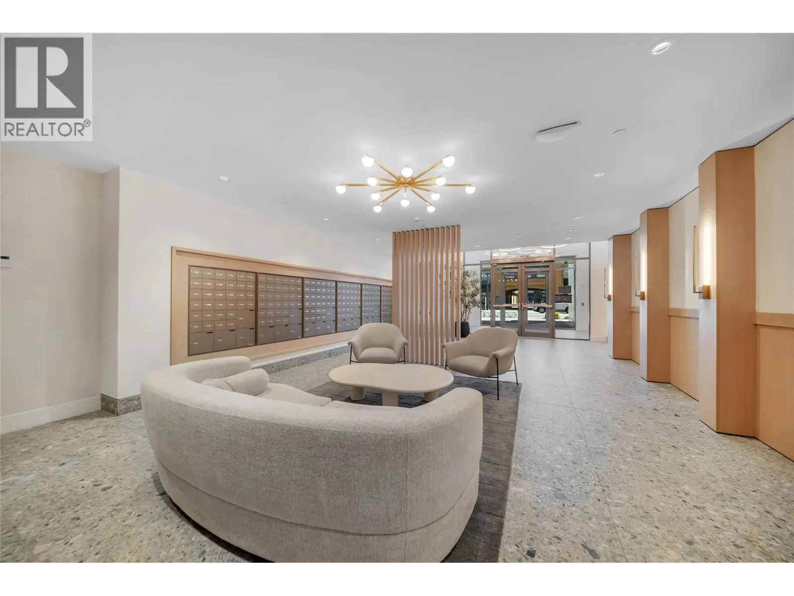 3300 Lakeshore Drive Unit# 418