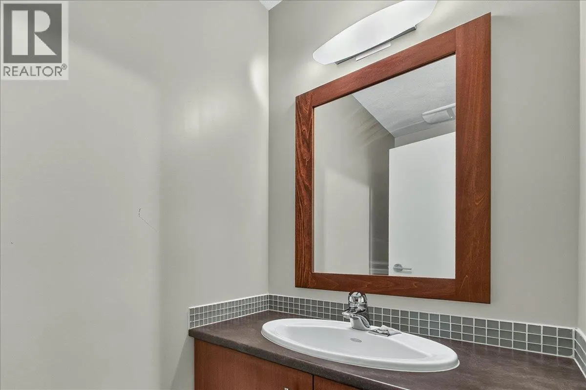 2049 SUMMIT Drive Unit# 413C