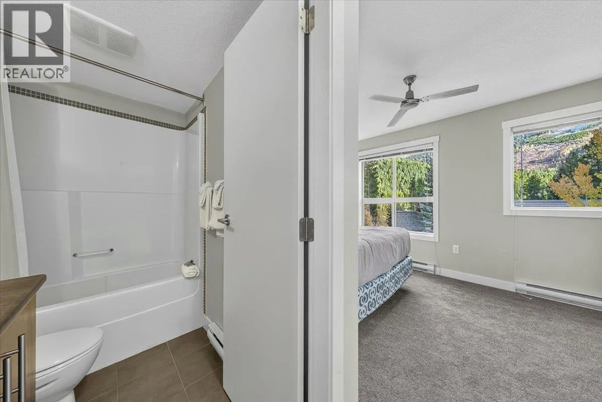 2049 SUMMIT Drive Unit# 413C