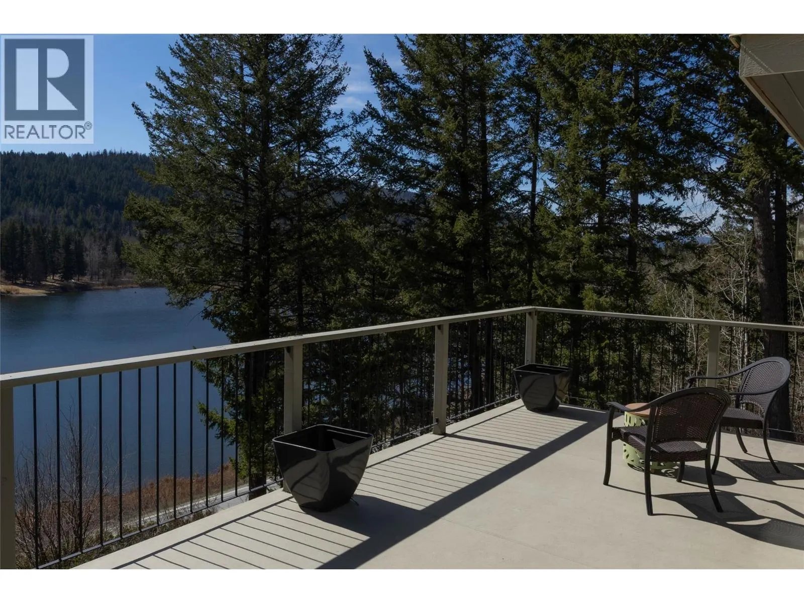 1920 Lakeview Drive