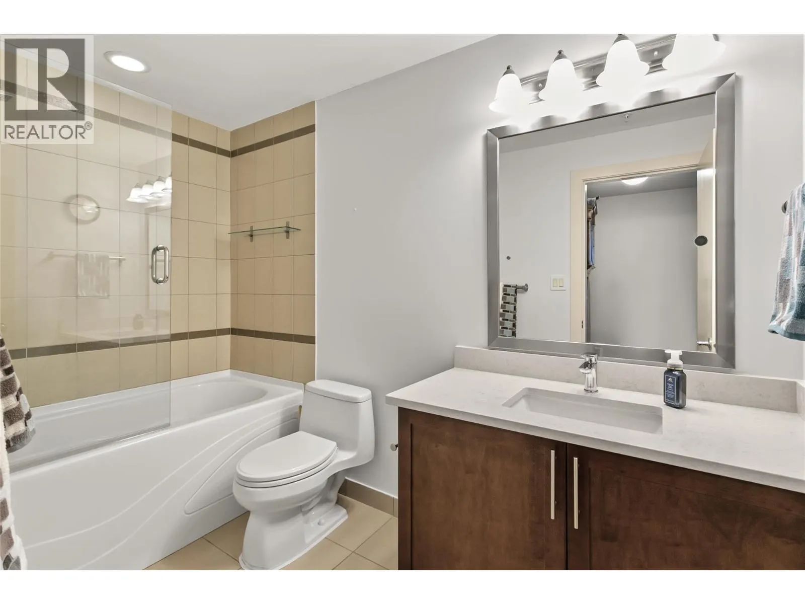 1160 Bernard Avenue Unit# 1205