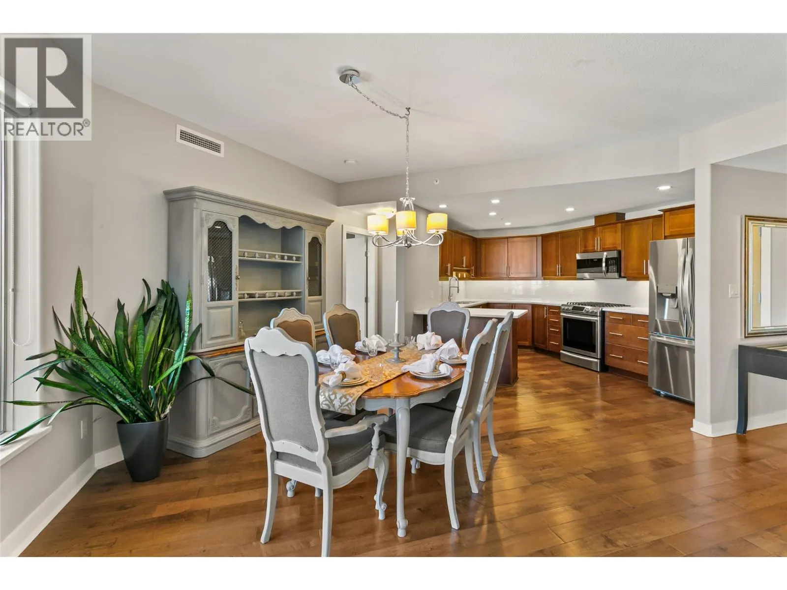1160 Bernard Avenue Unit# 1205