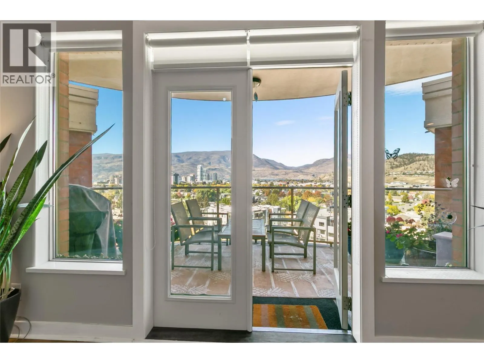 1160 Bernard Avenue Unit# 1205