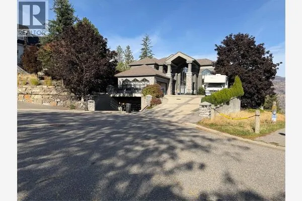 258 Camelot Court