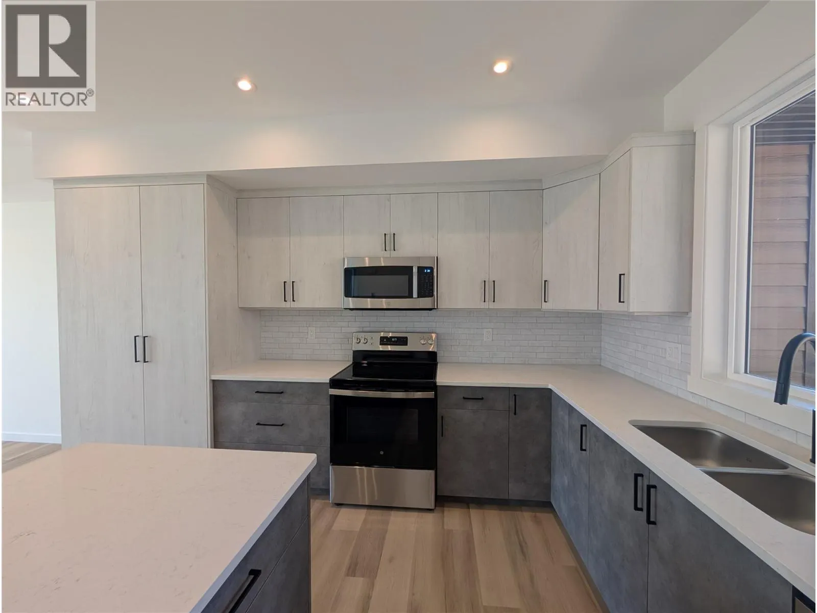 3602 Pleasant Valley Road Unit# 4