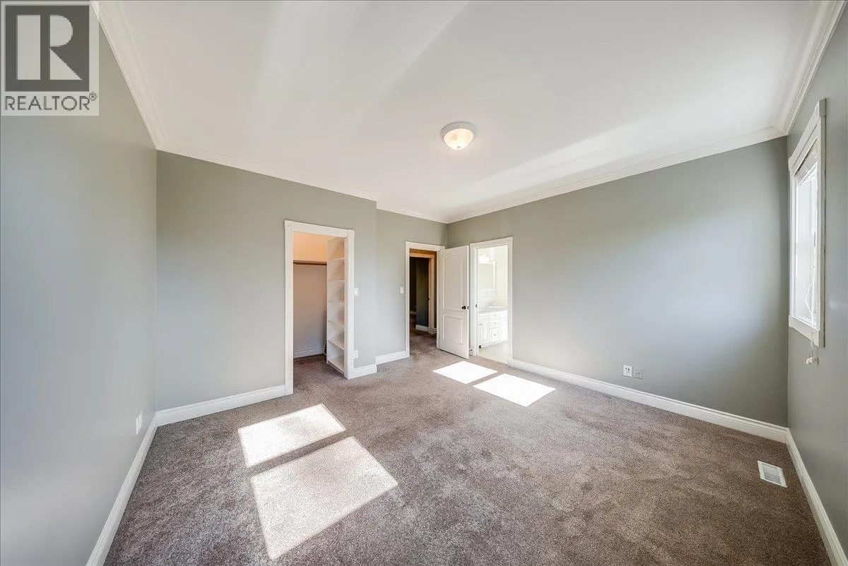 1860 Planer Crescent