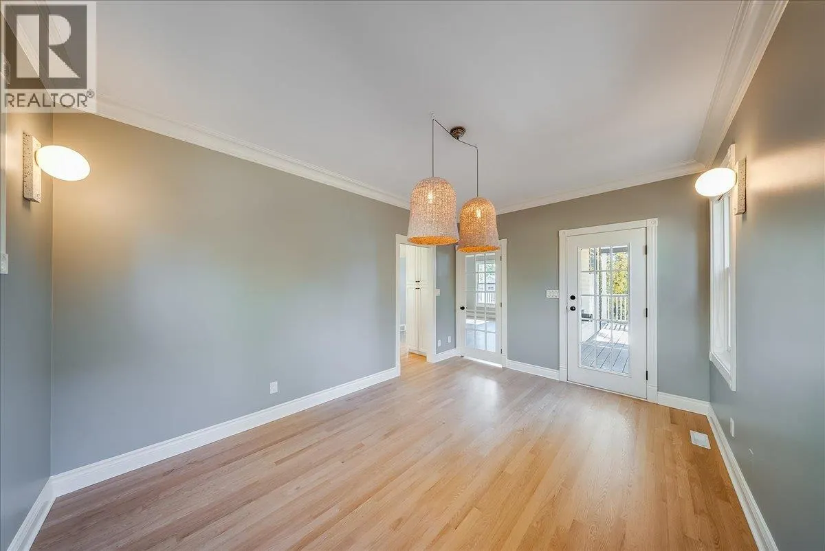 1860 Planer Crescent