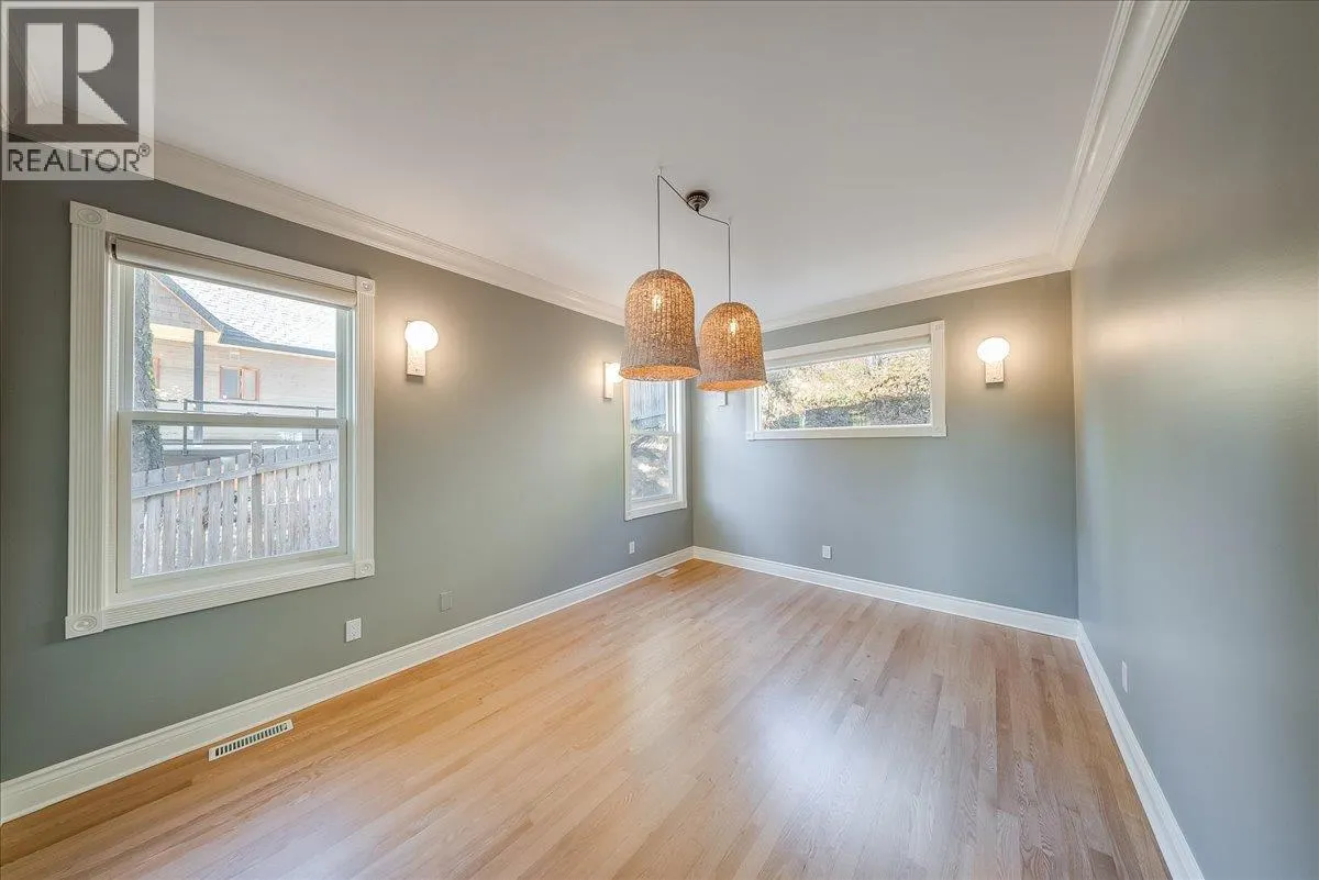 1860 Planer Crescent