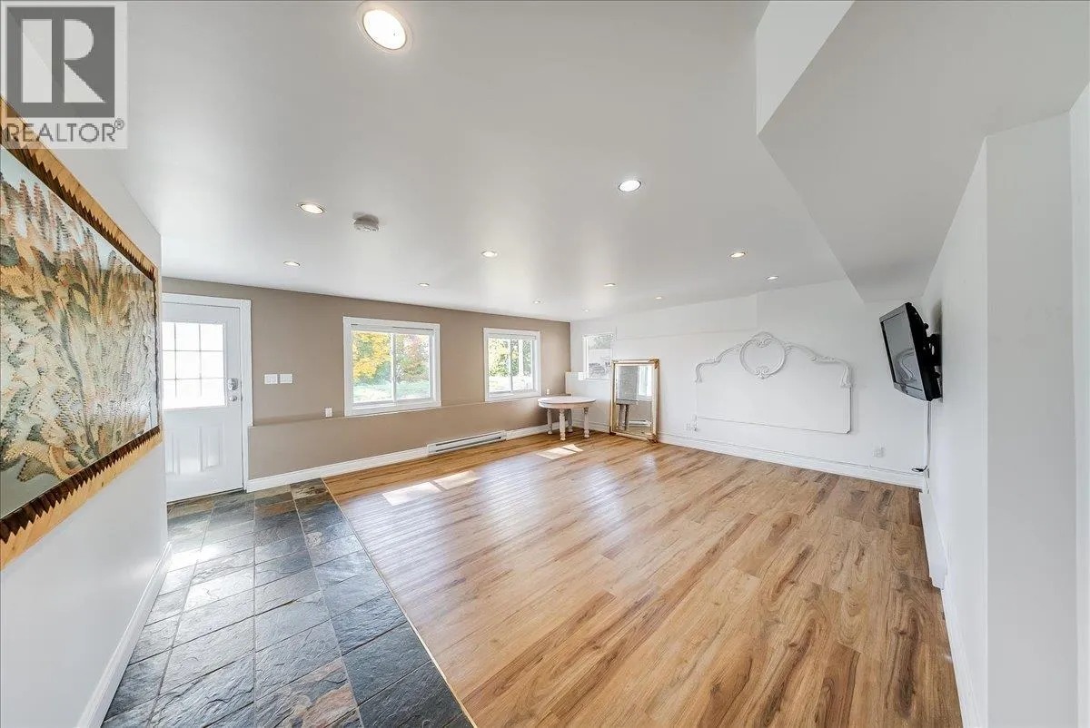 1860 Planer Crescent