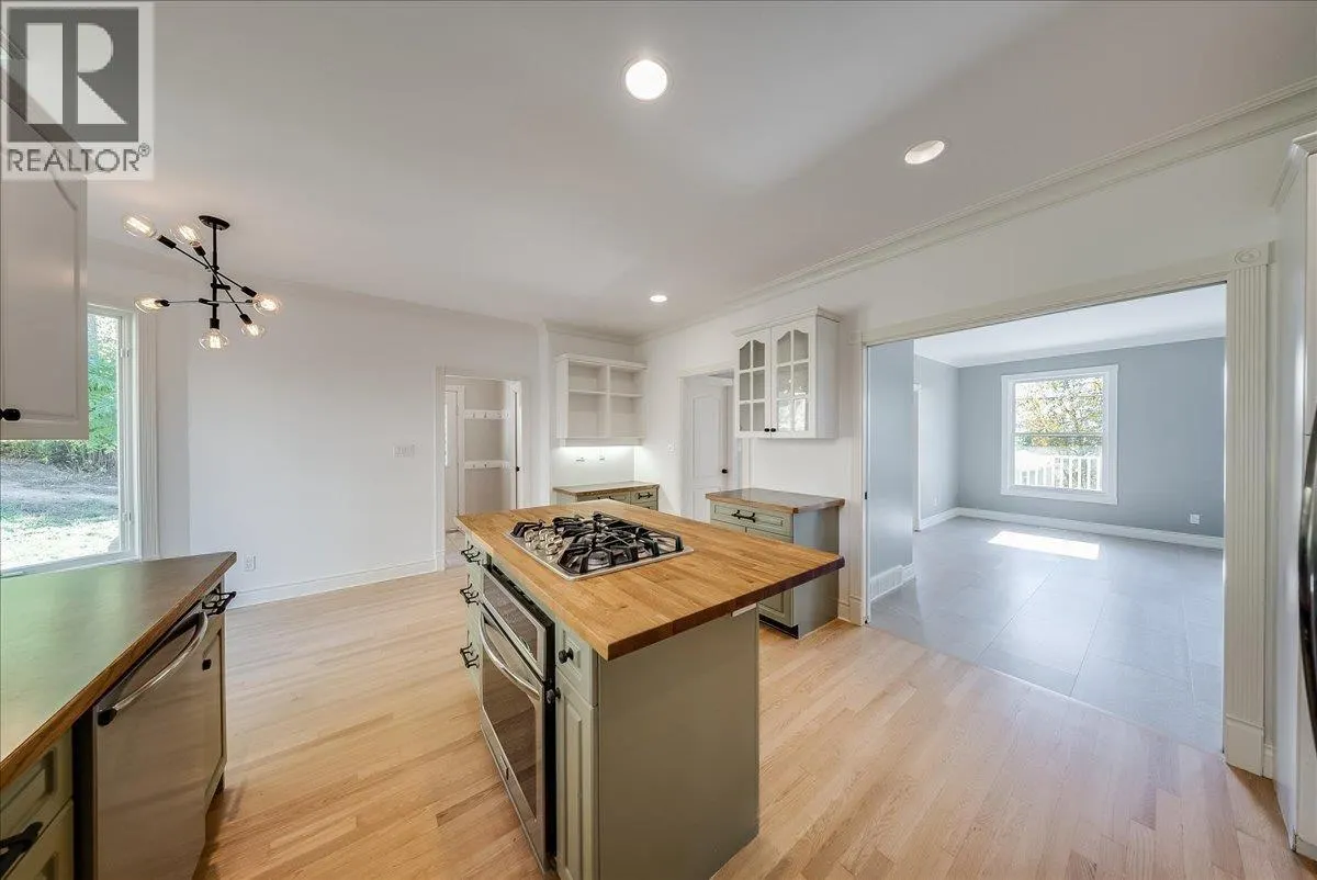 1860 Planer Crescent