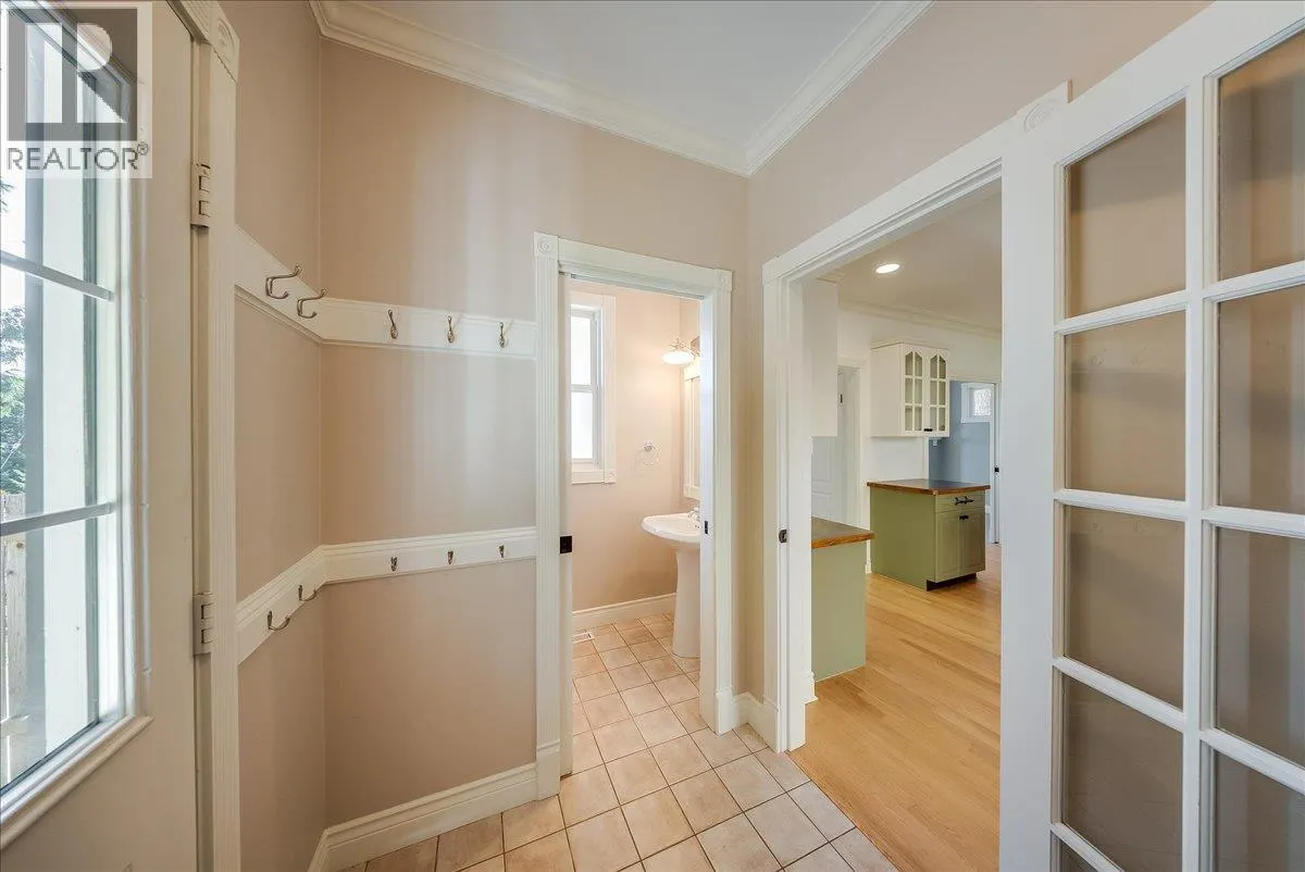 1860 Planer Crescent