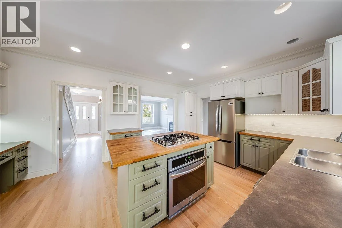 1860 Planer Crescent