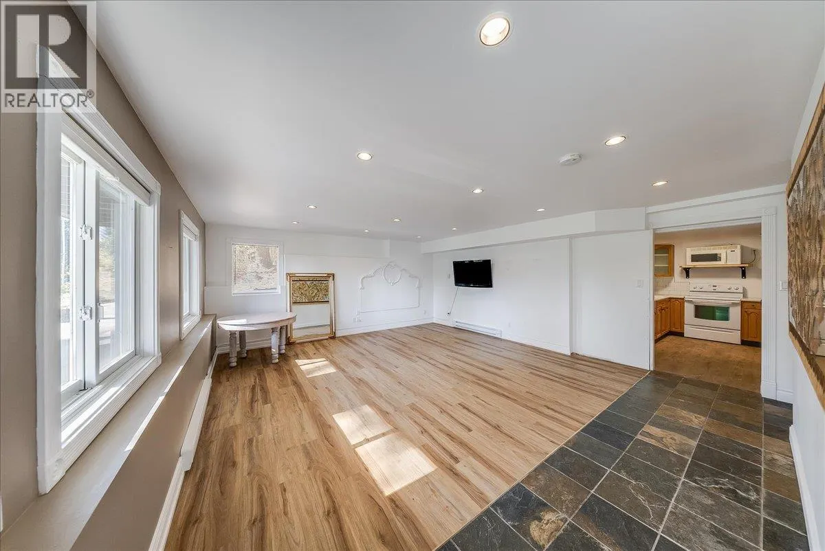 1860 Planer Crescent
