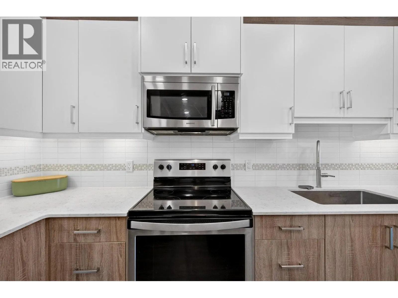 410 5TH Avenue S Unit# 1205