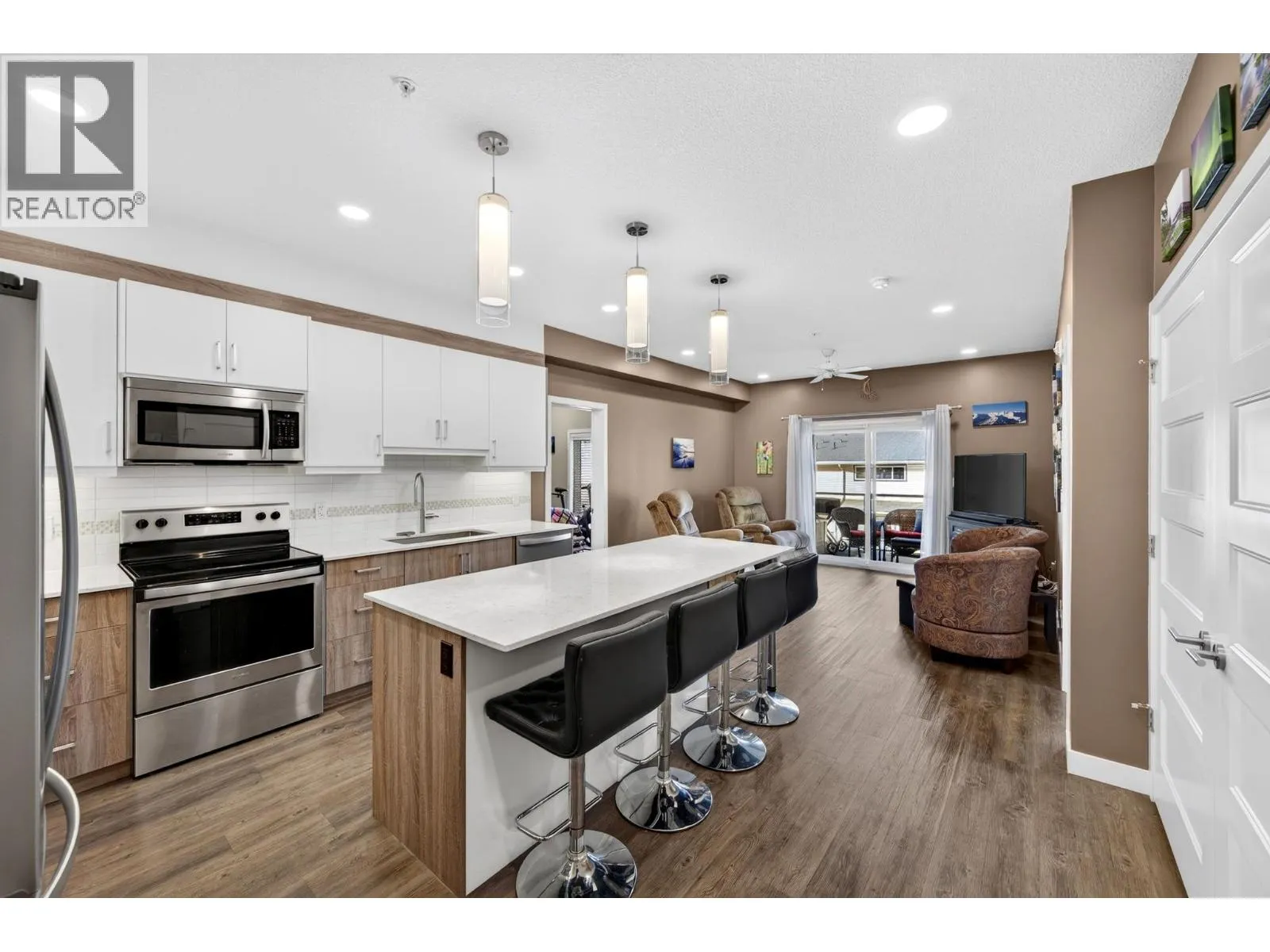 410 5TH Avenue S Unit# 1205