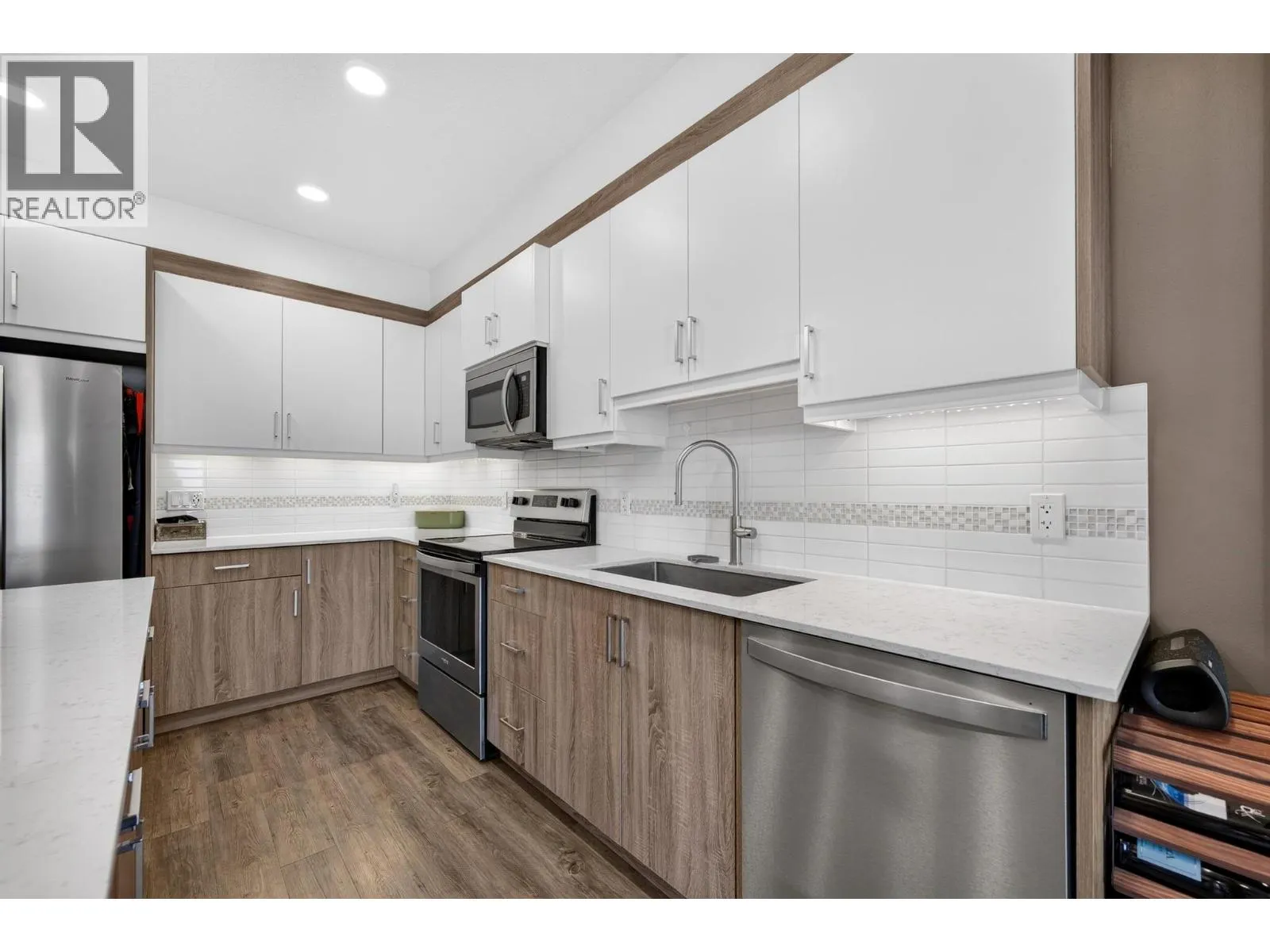 410 5TH Avenue S Unit# 1205