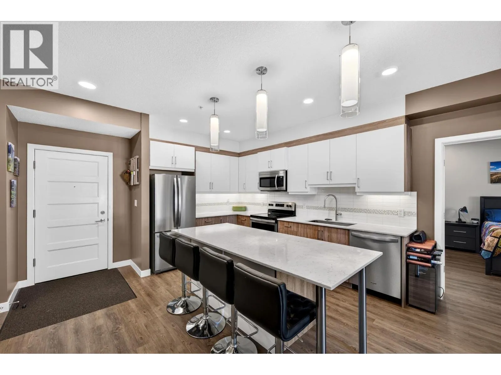 410 5TH Avenue S Unit# 1205
