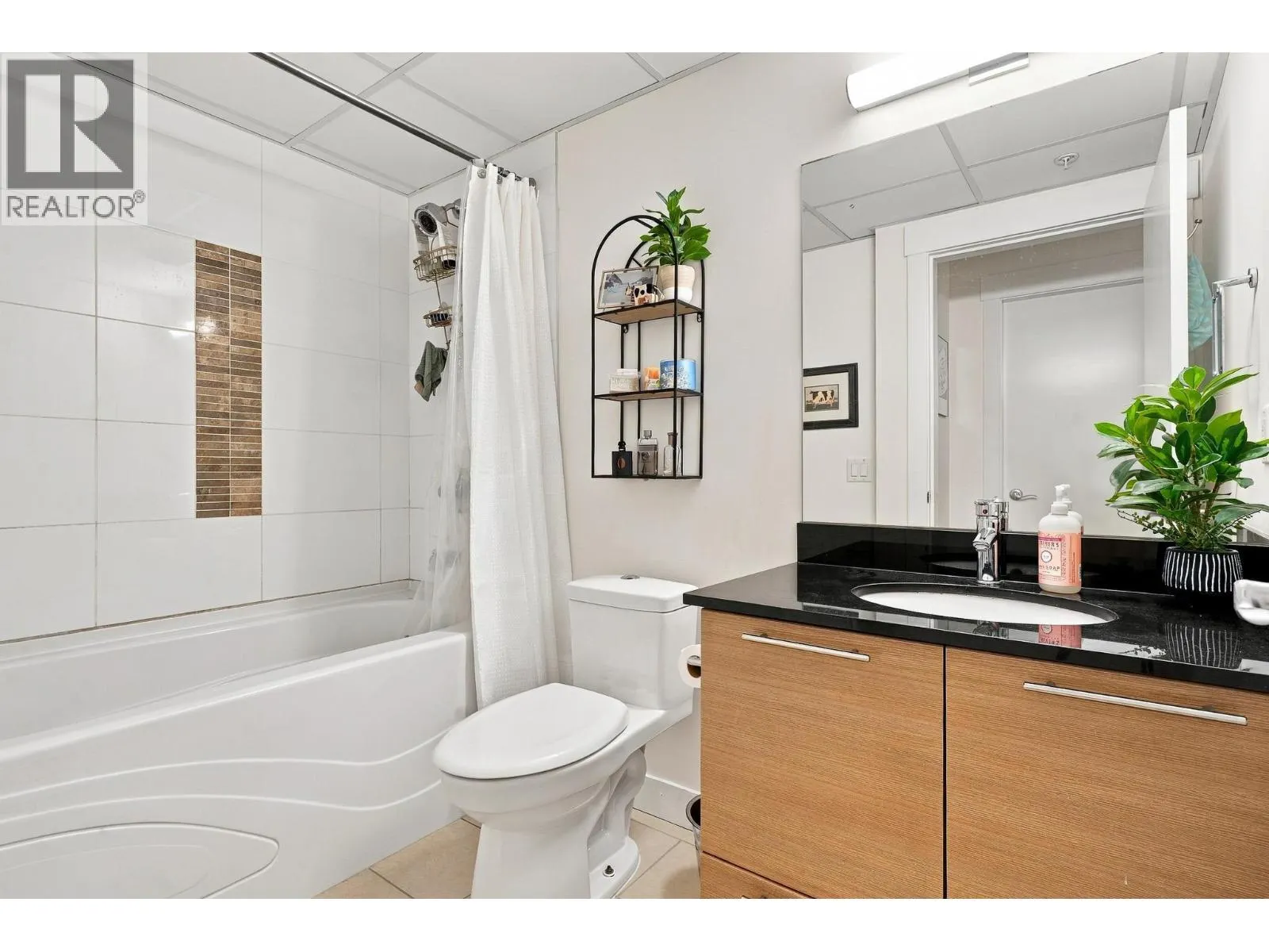 1040 TALASA Way Unit# 3221