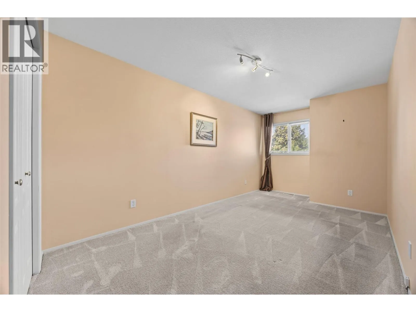884 Mission Springs Crescent