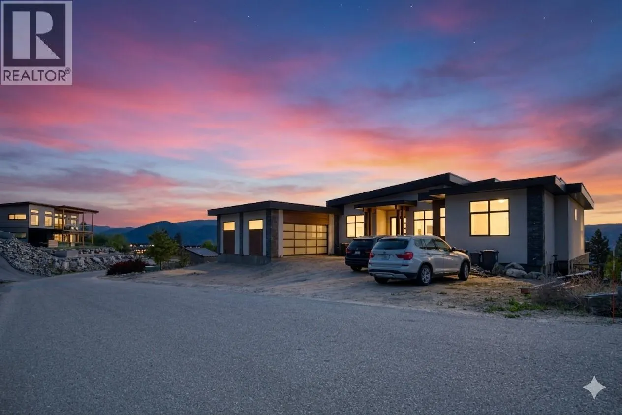 2835 Outlook Way