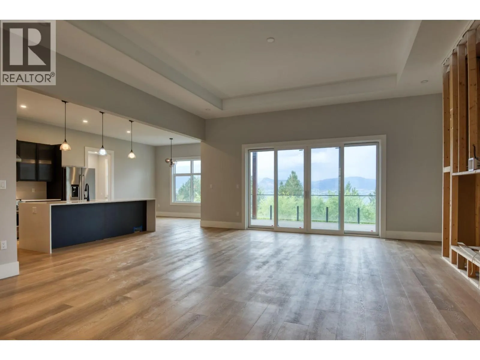 2835 Outlook Way