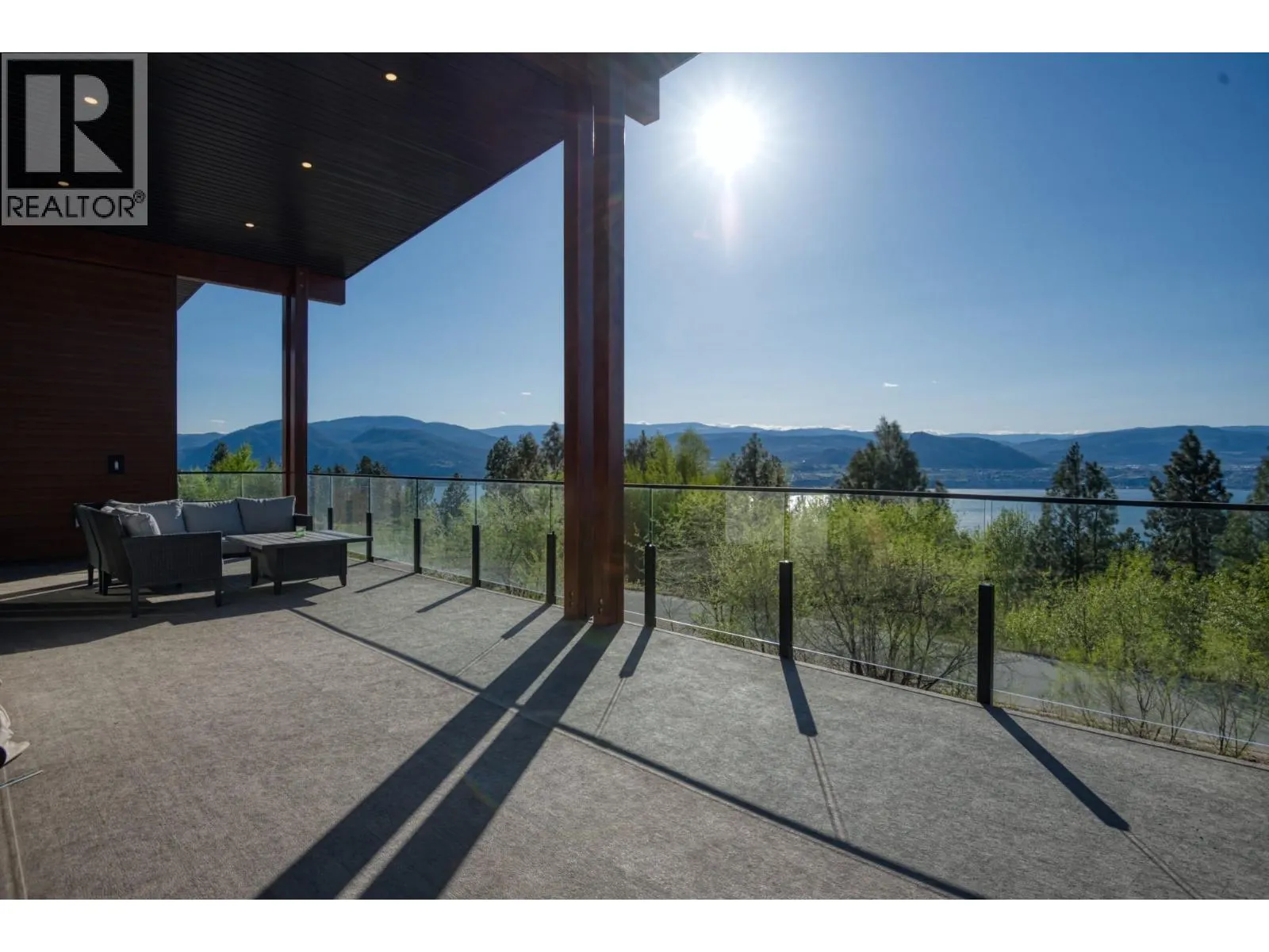 2835 Outlook Way