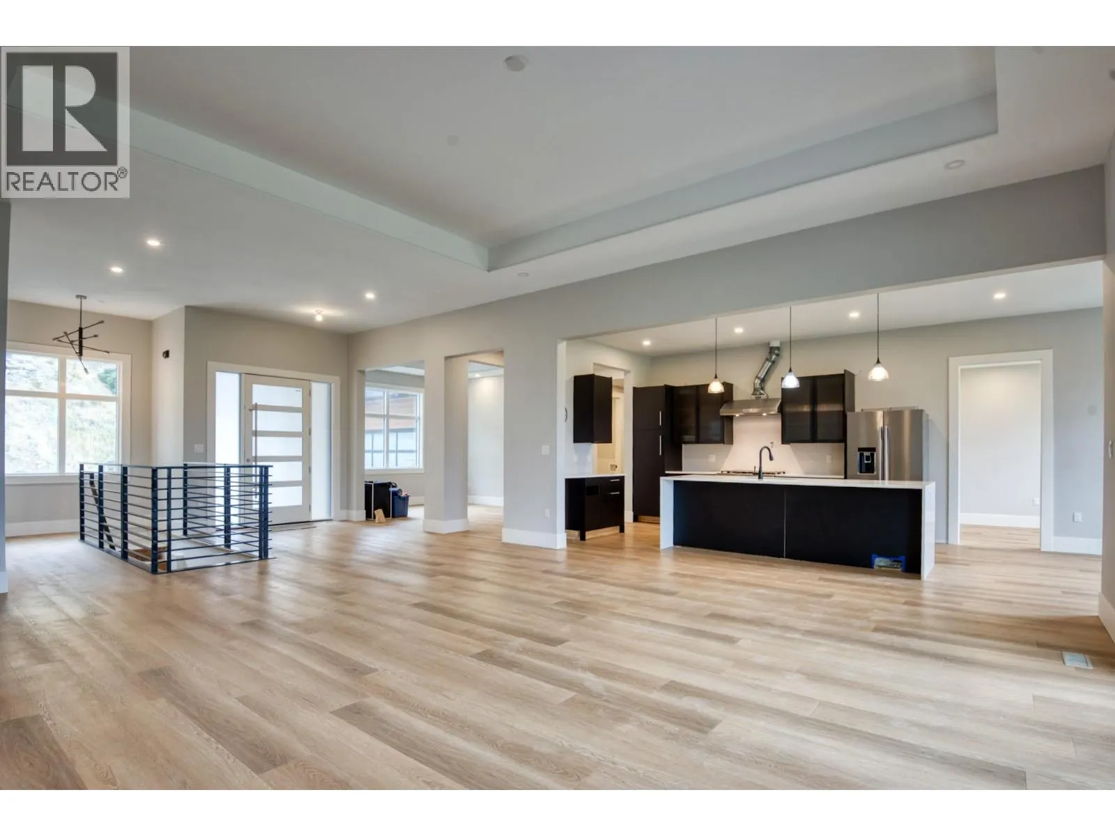 2835 Outlook Way