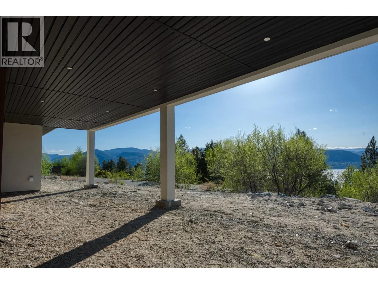2835 Outlook Way