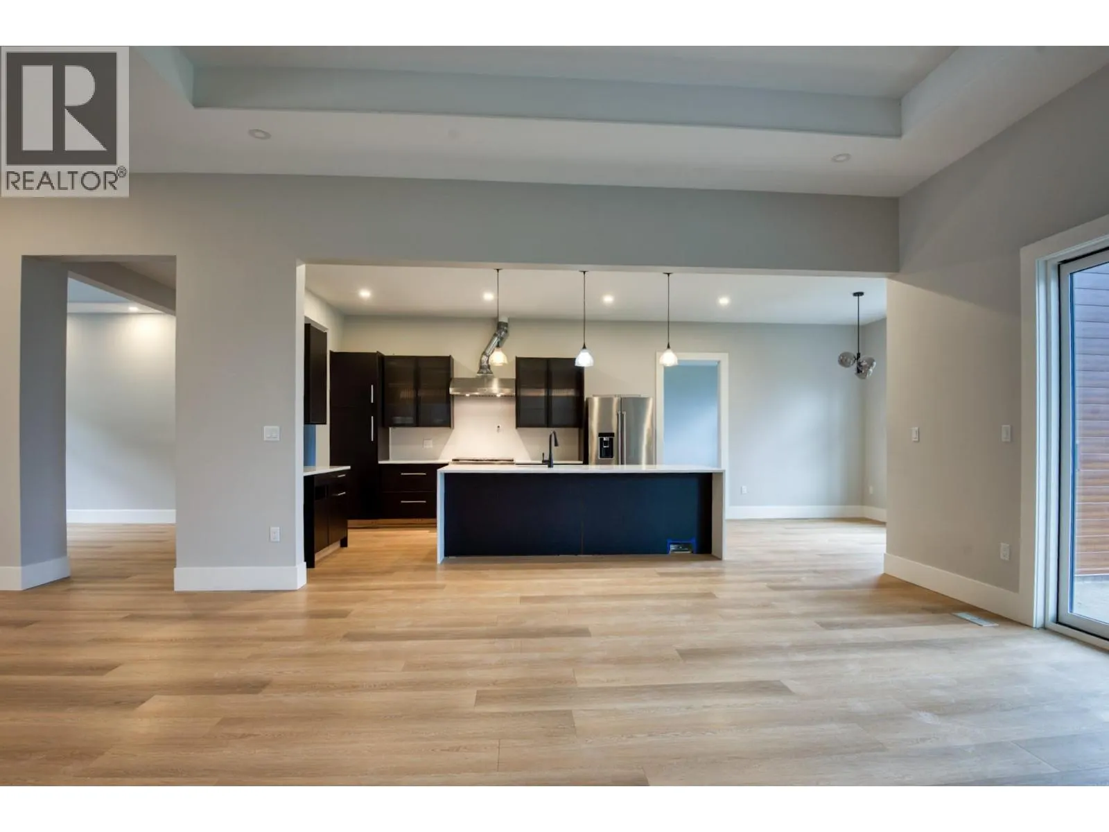 2835 Outlook Way