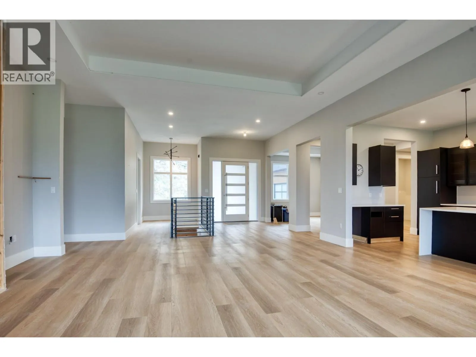 2835 Outlook Way