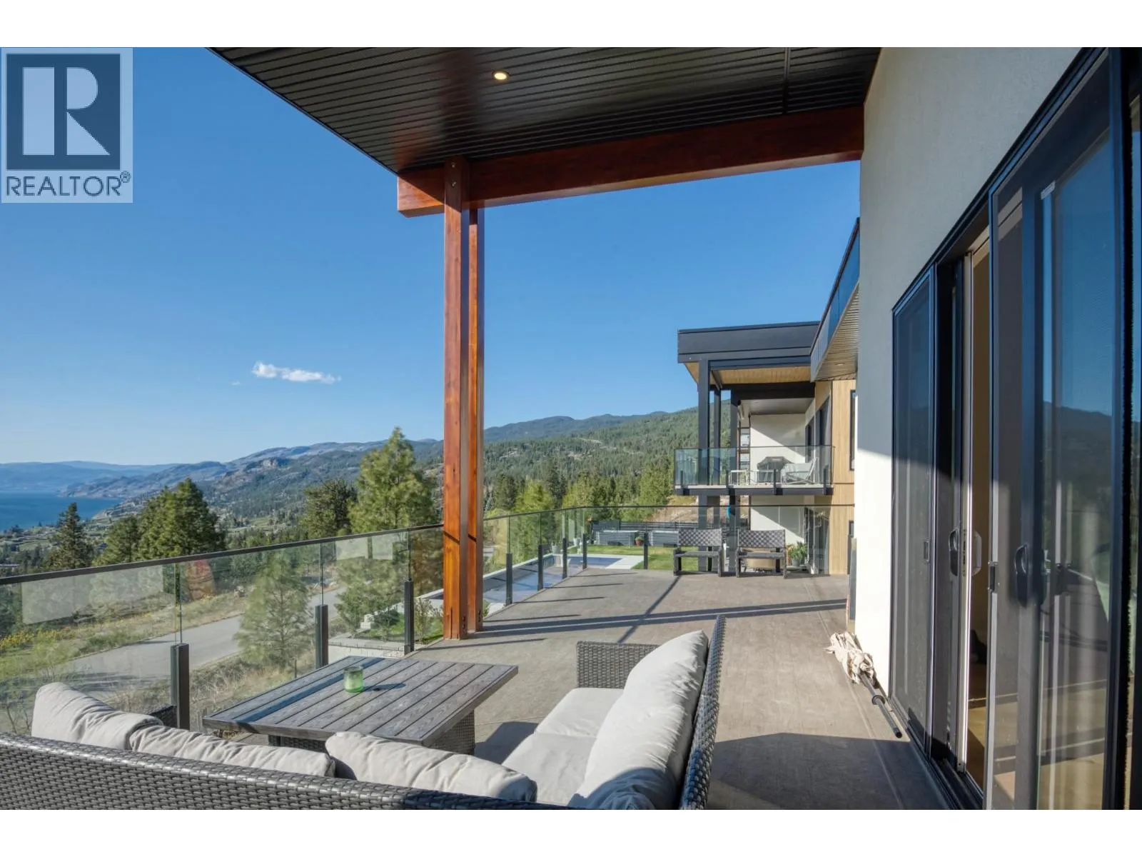 2835 Outlook Way