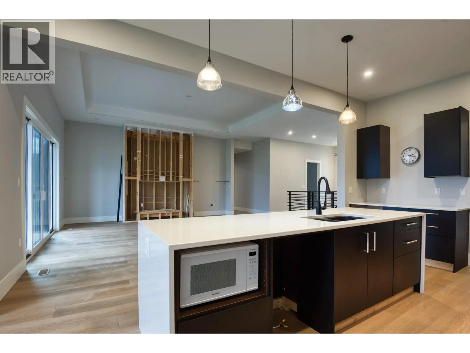 2835 Outlook Way