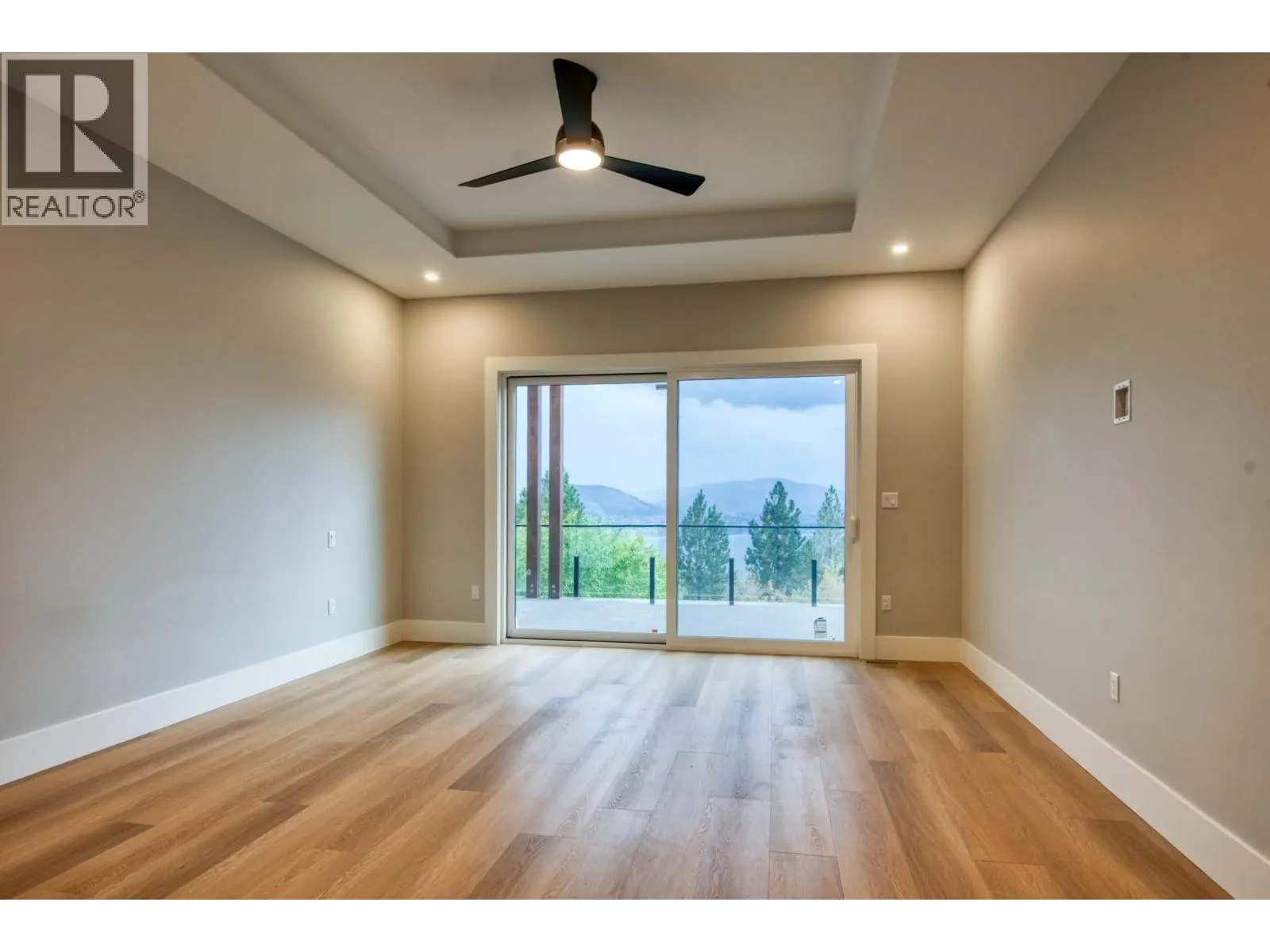 2835 Outlook Way