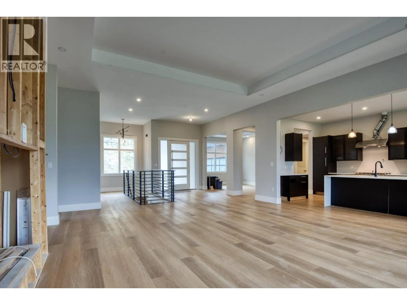 2835 Outlook Way