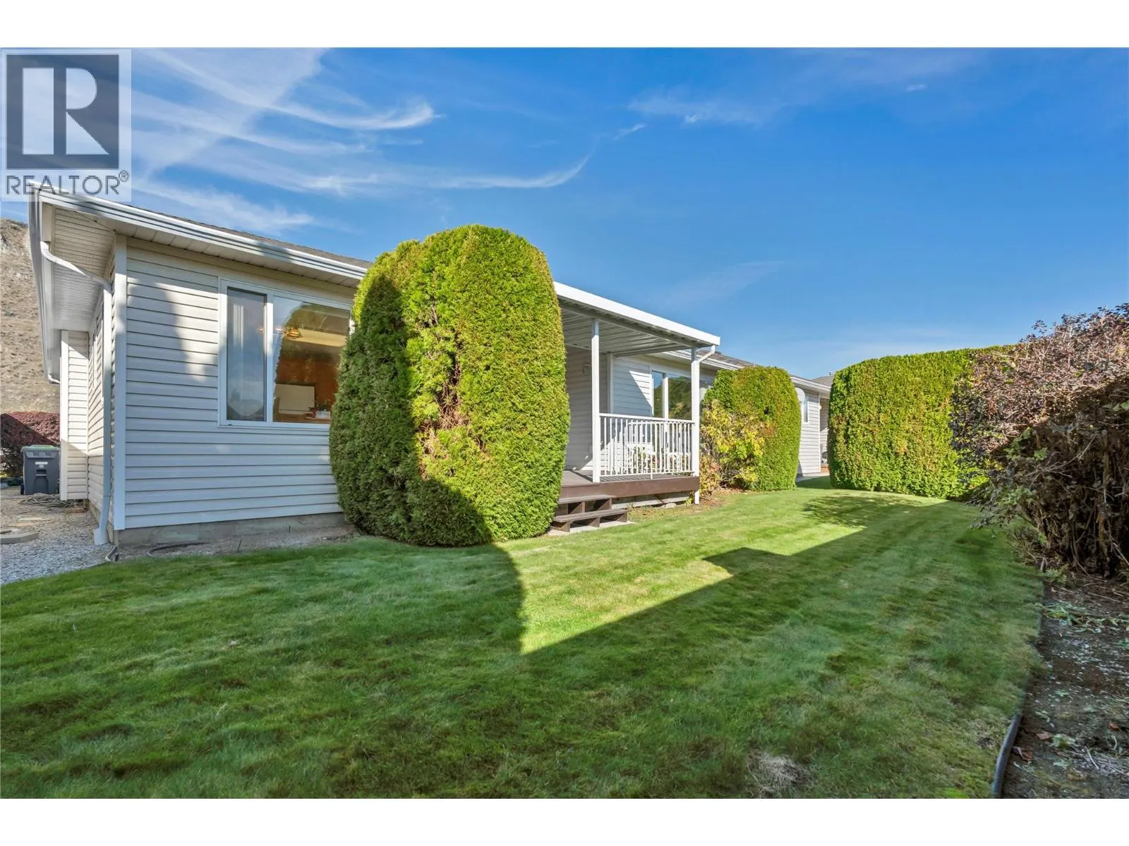 546 Redwing Drive