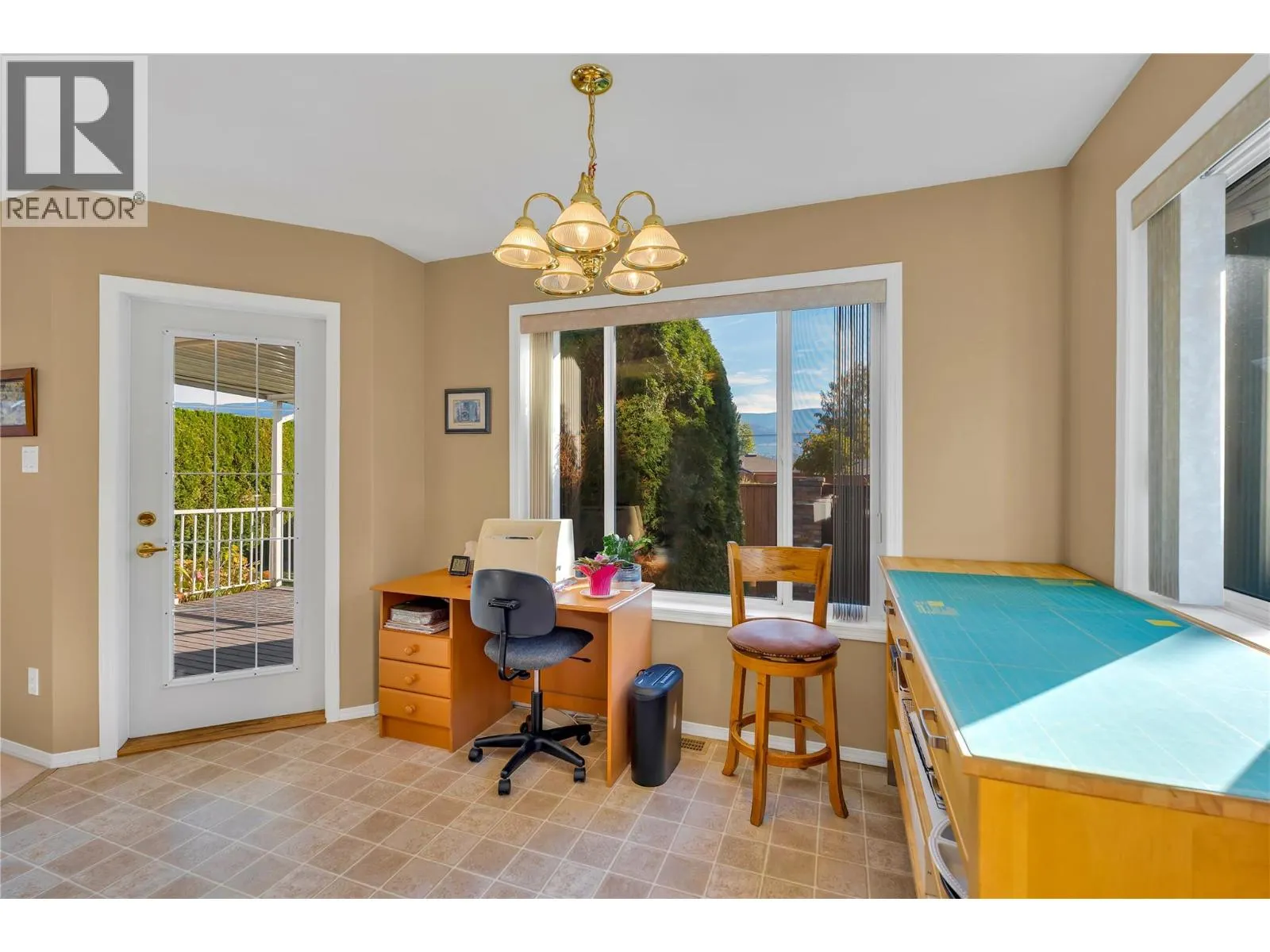 546 Redwing Drive