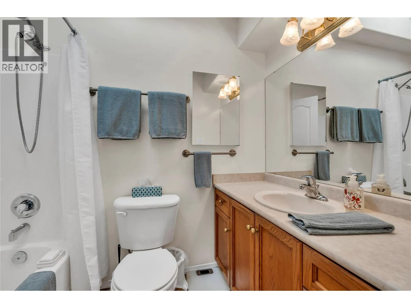 546 Redwing Drive